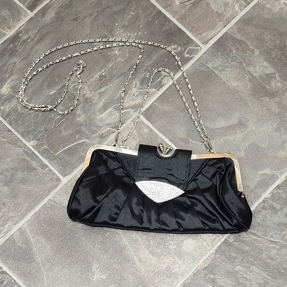 Elegant Rhinestone Clutch